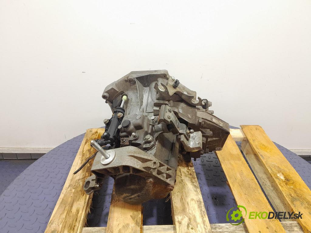 Fiat Punto 2010 prevodovka Manualna