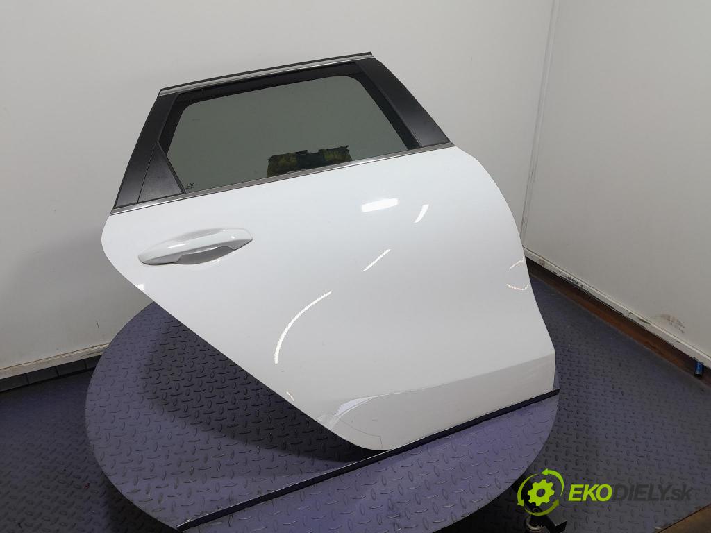 Kia Ceed 2023 dveře Zad: prave