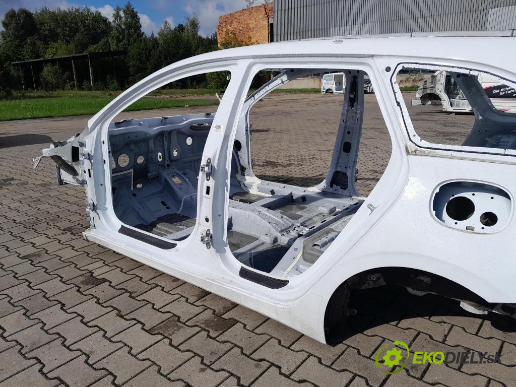 Kia Ceed 2023 Práh: Vľavo: