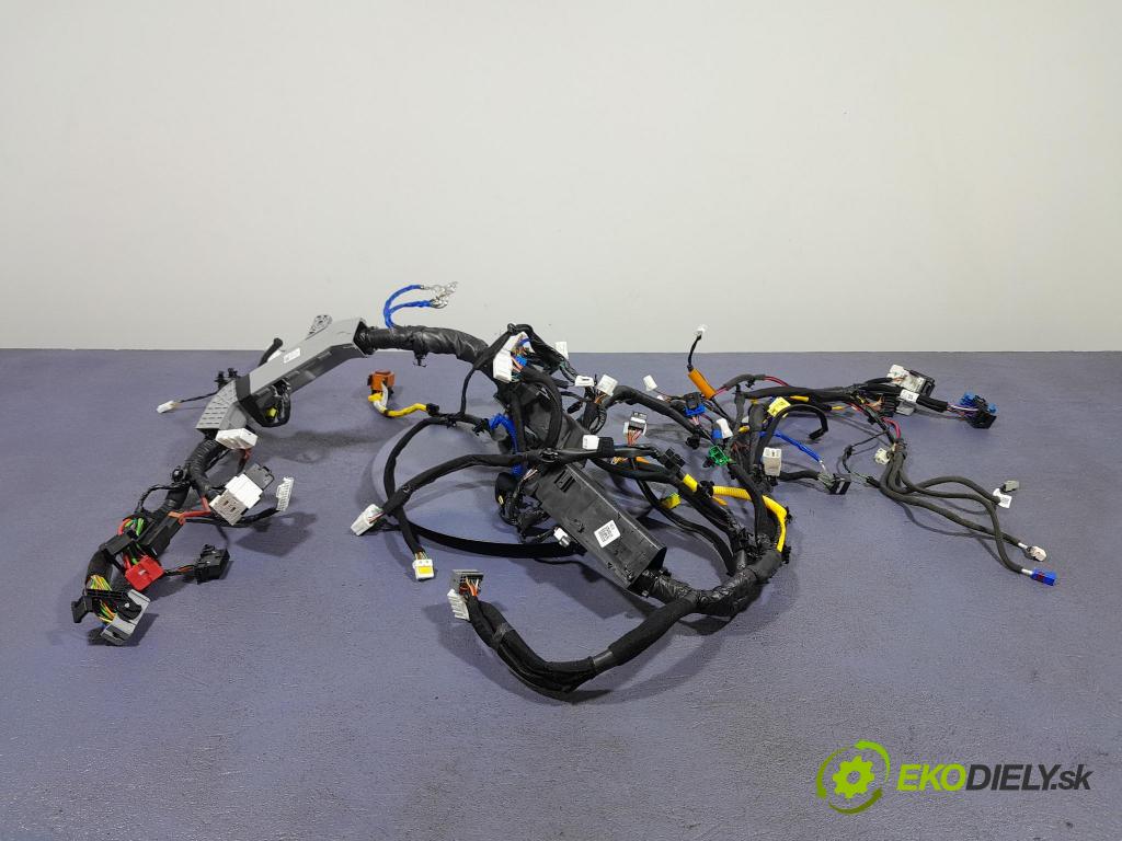 Kia Ceed 2023 instalace Elektrický: