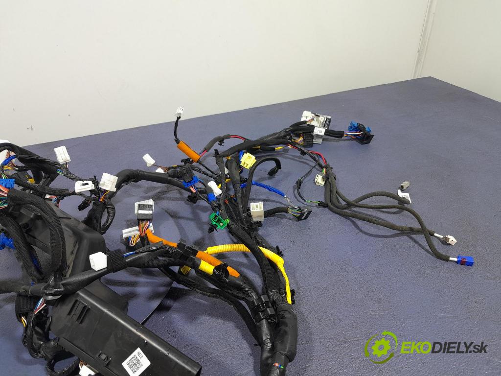 Kia Ceed 2023 instalace Elektrický: 