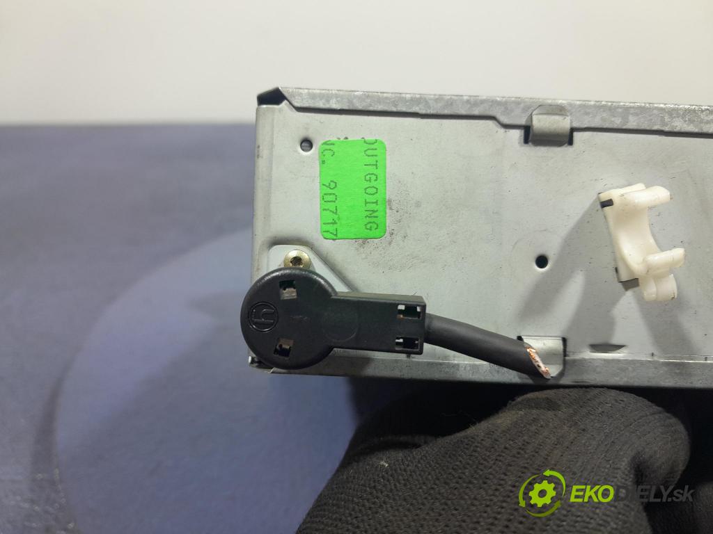 Smart Fortwo 2000 Radio I Navigace: 