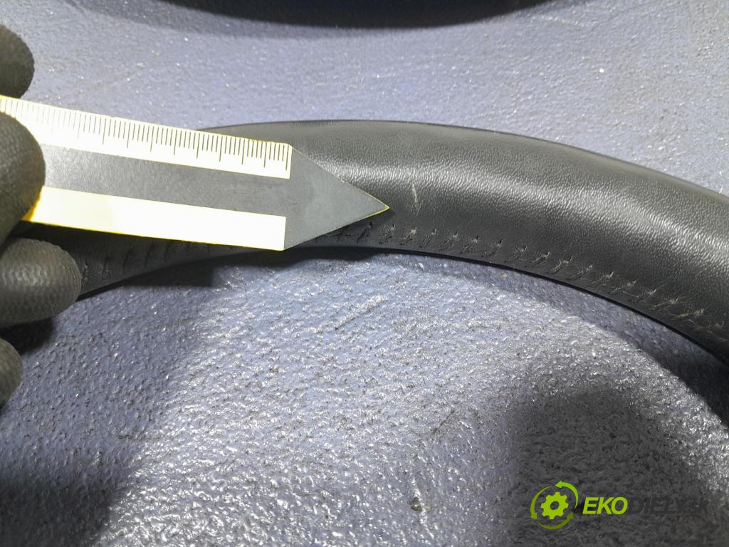 Peugeot 5008 2013 volant 98072009ZE