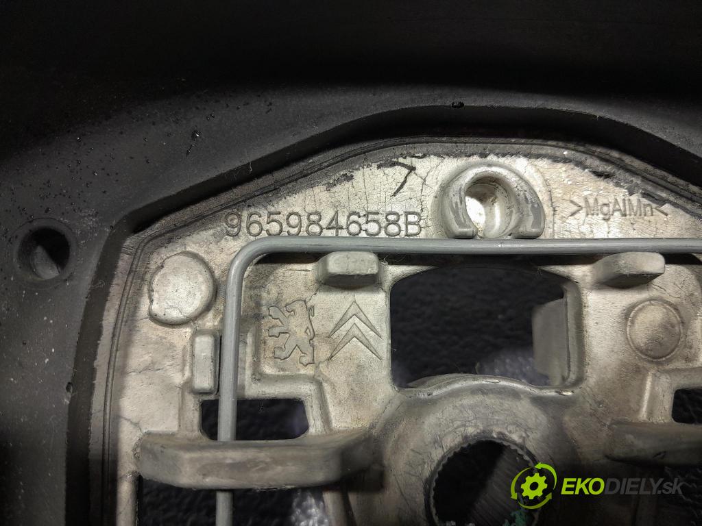 Peugeot 5008 2013 volant 98072009ZE