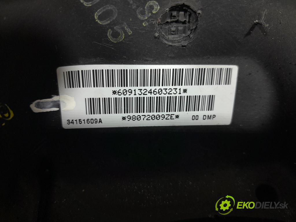 Peugeot 5008 2013 volant 98072009ZE