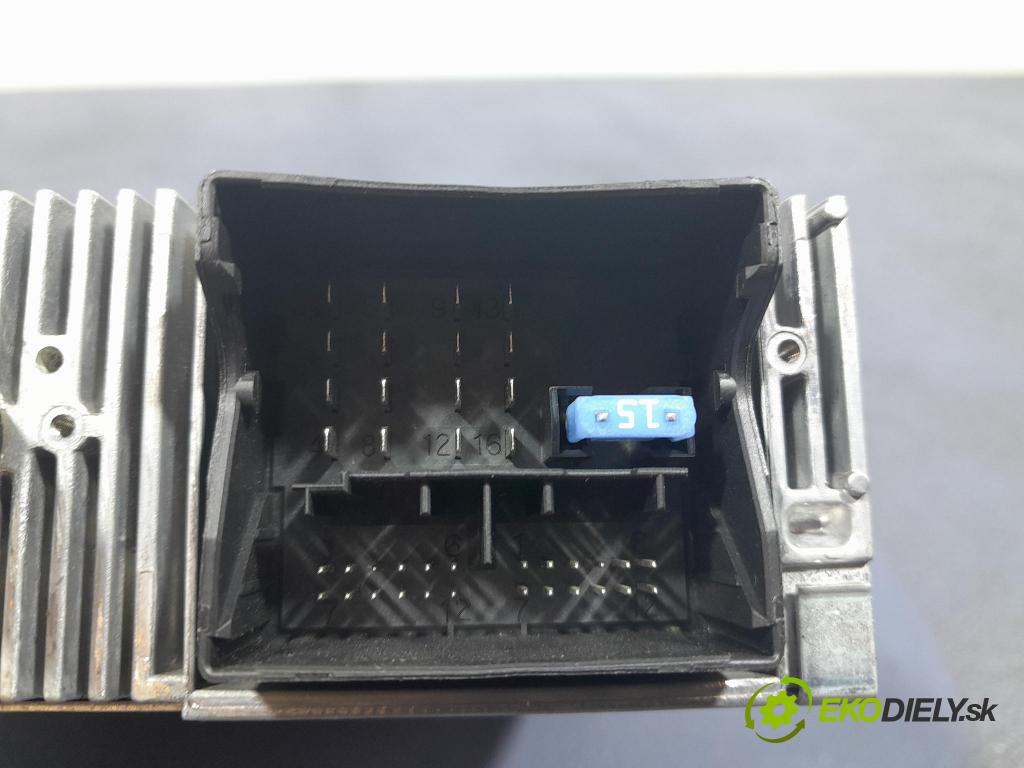 Peugeot 5008 2013 Radio I Navigace: 98067084XT