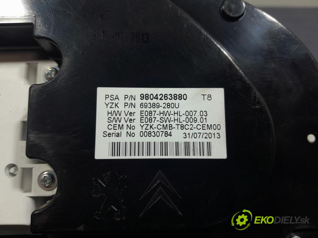 Peugeot 5008 2013 Přístrojová deska 9804263880