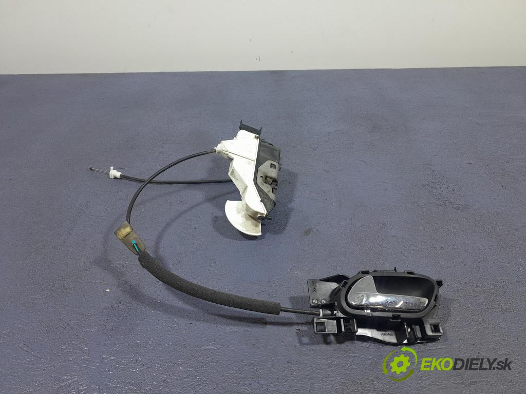 Peugeot 5008 2013 zámek dveře před Levý: PSA006231