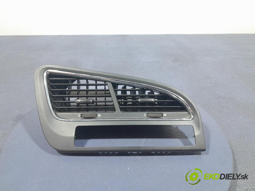 Peugeot 5008 2013 Mřížky Proud vzduchu Vzduch: 9686528077