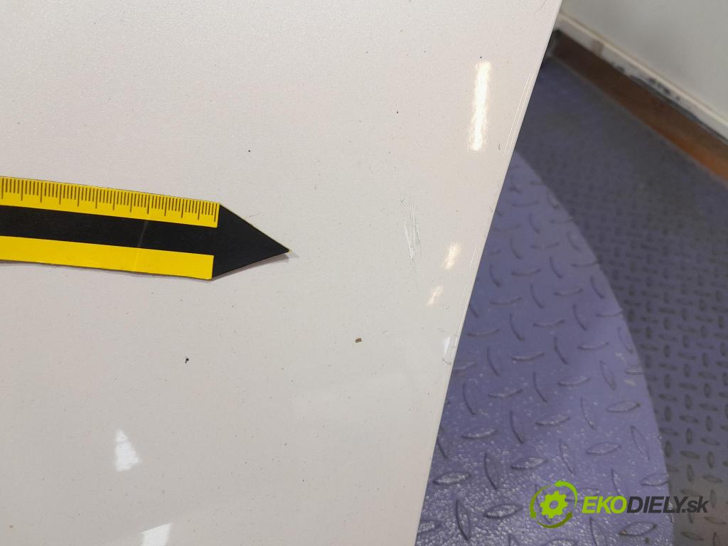 Peugeot 5008 2013 dveře Zad: Vlevo, odjet: