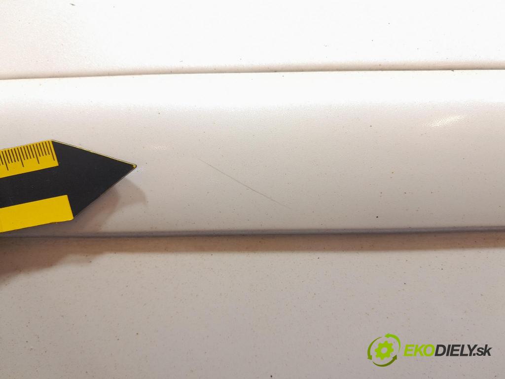 Peugeot 5008 2013 dveře Zad: Vlevo, odjet: