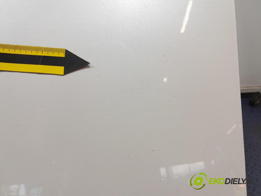 Peugeot 5008 2013 dveře před Vlevo, odjet: