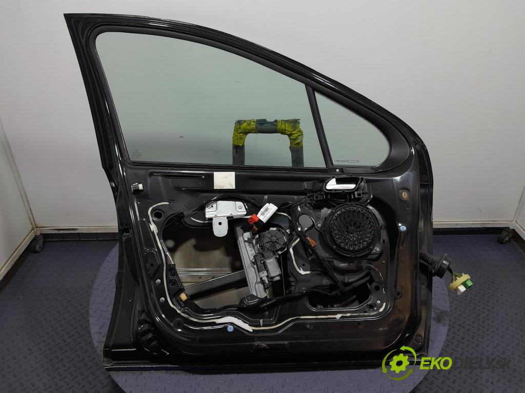 Peugeot 207 2011 dveře před Vlevo, odjet: 
