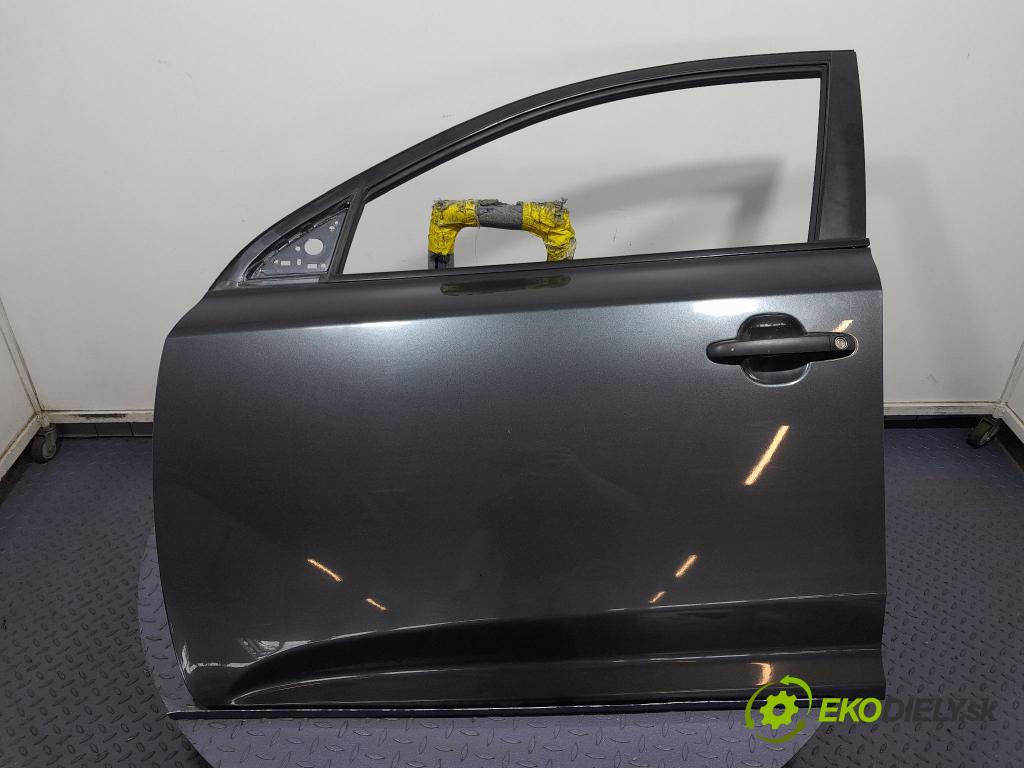 Kia Ceed 2010 dveře před Vlevo, odjet:
