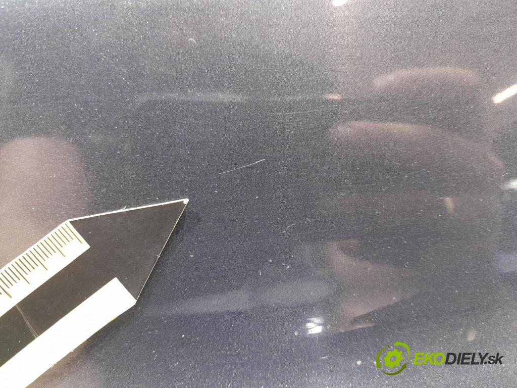 Kia Ceed 2010 dveře před Vlevo, odjet: