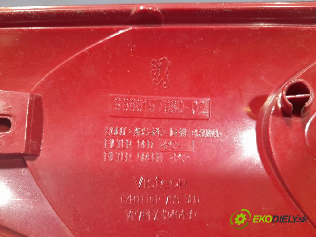 Peugeot 207 2011 světlo Zad: Práva: Mimo: 9680157980