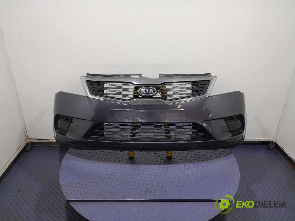 Kia Ceed 2010 nárazník před