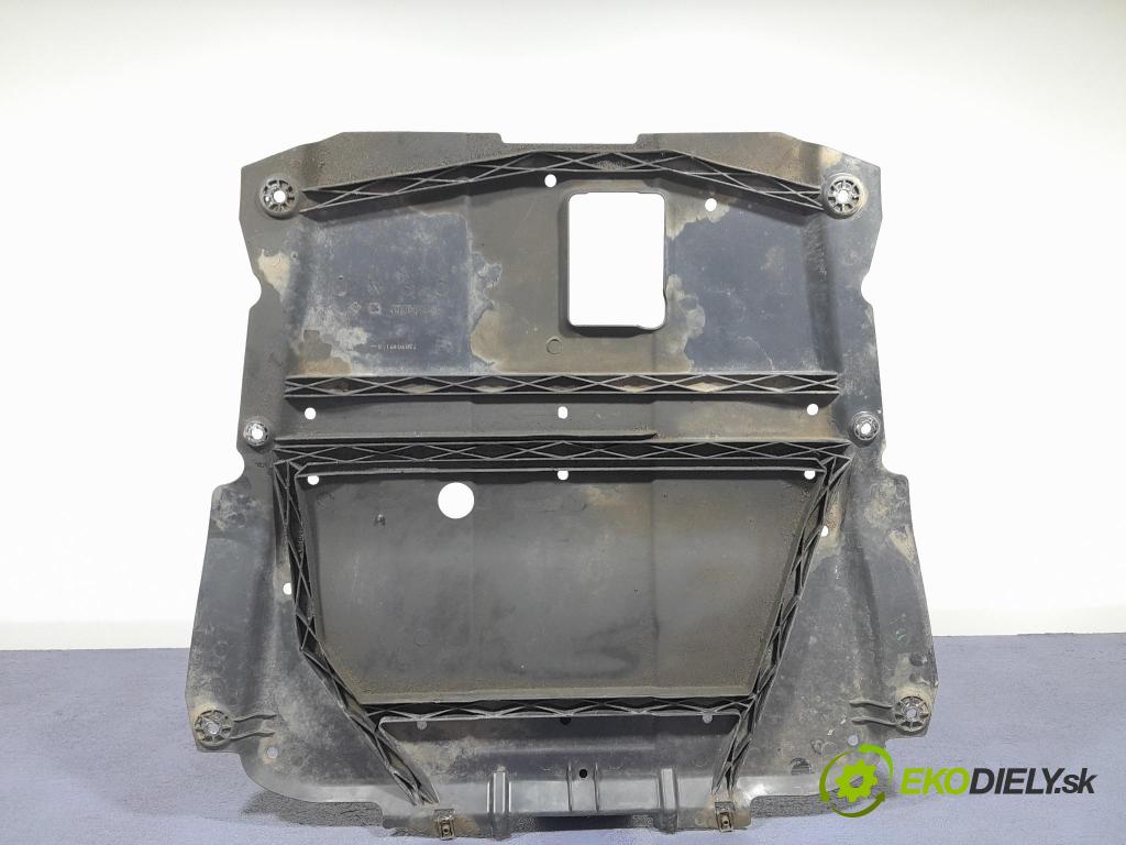 Dacia Sandero 2014 kryt Motor: 758904911R
