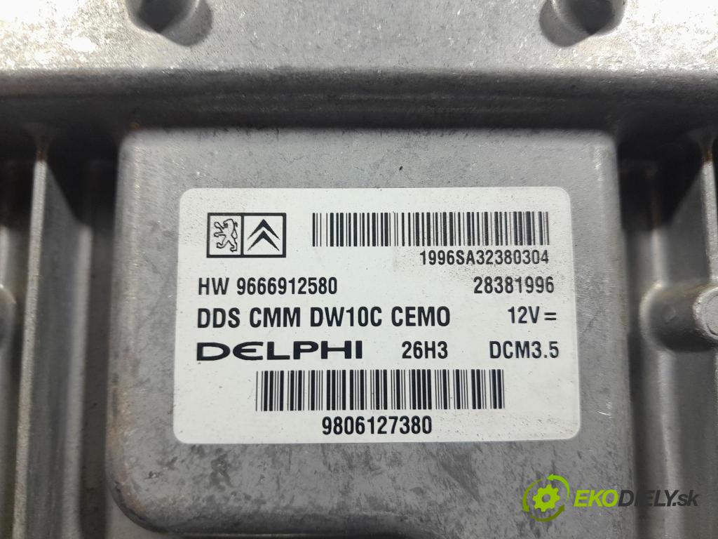 Peugeot 5008 2013 řídící jednotka Motor: 9666912580