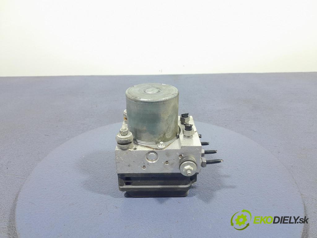 Peugeot 5008 2013 čerpadlo ABS x 9674677580