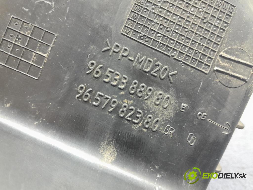 Peugeot 5008 2013 obal Filtra: Vzduch: 9653388980