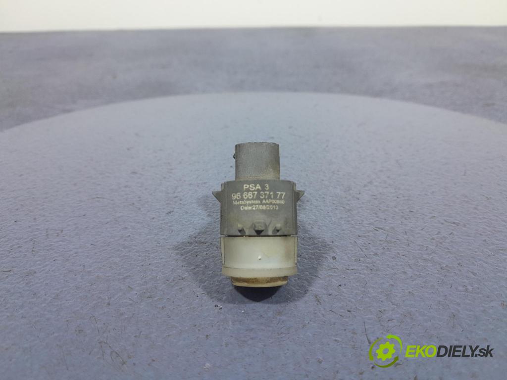 Peugeot 5008 2013 snímač / řídící jednotka PDC 9666737177
