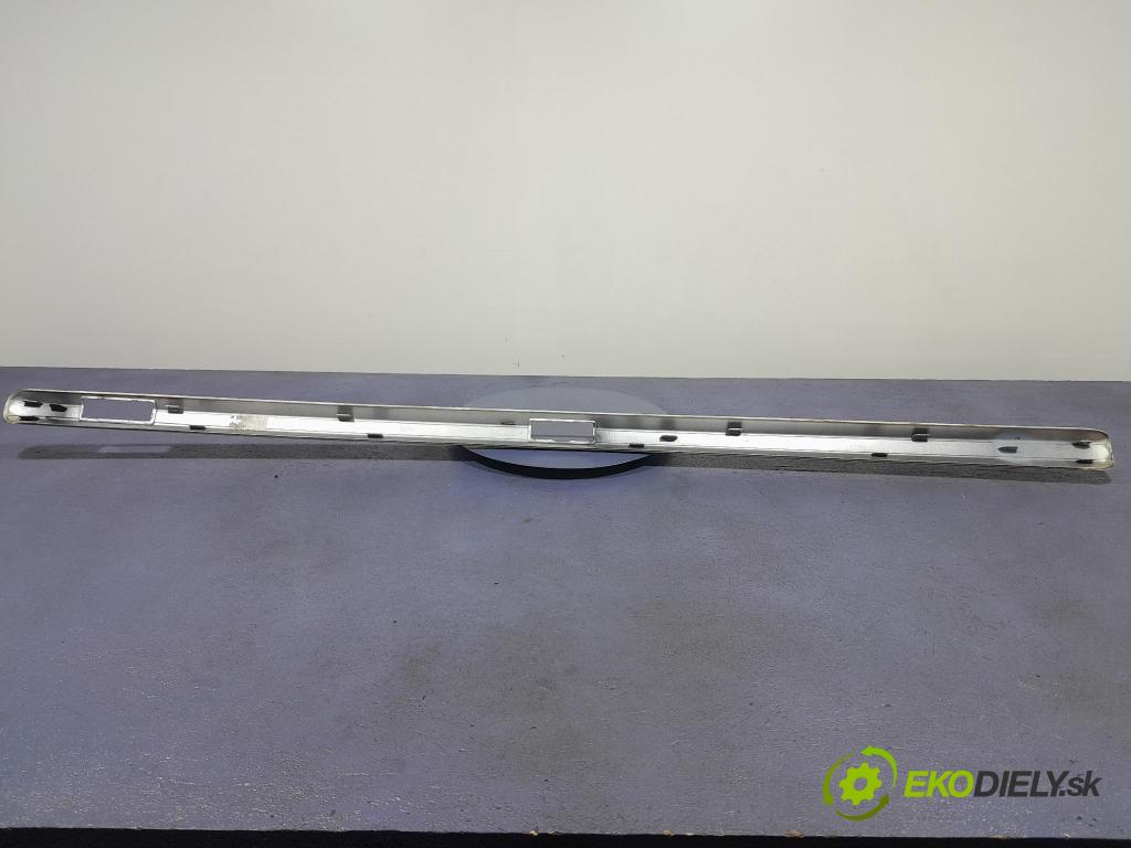 Peugeot 5008 2013 lišta Dekoratívne: 
