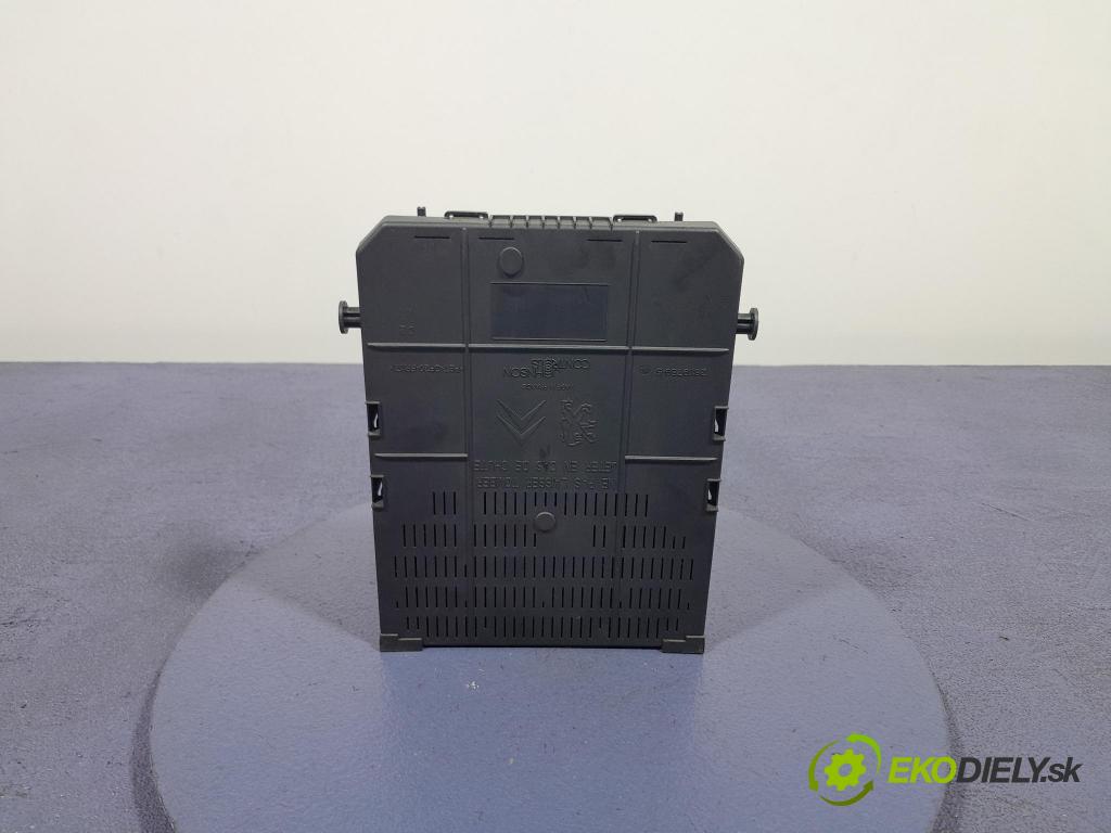Peugeot 5008 2013 skříňka Pojistky 9678477180