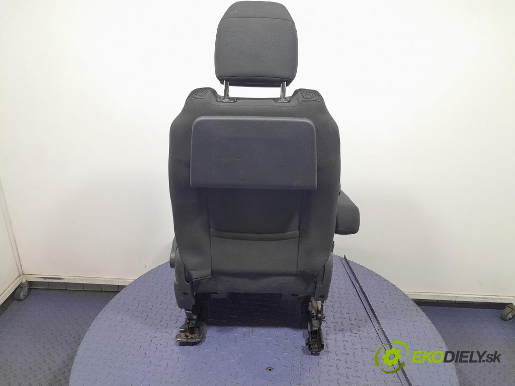 Peugeot 5008 2013 Sedadlo Řidiči