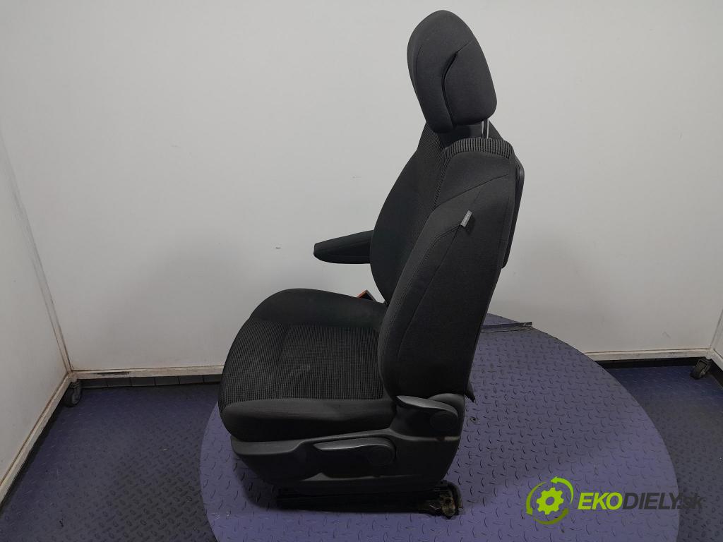 Peugeot 5008 2013 Sedadlo Řidiči