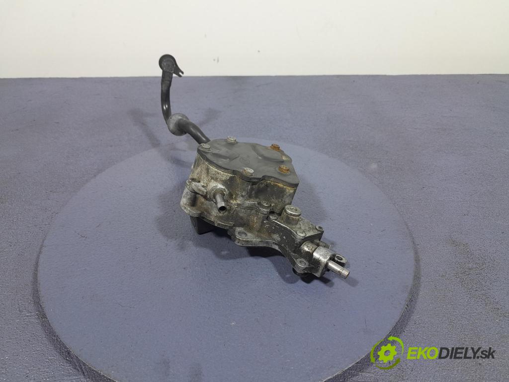 Vw Touran 2006 čerpadlo vakuová