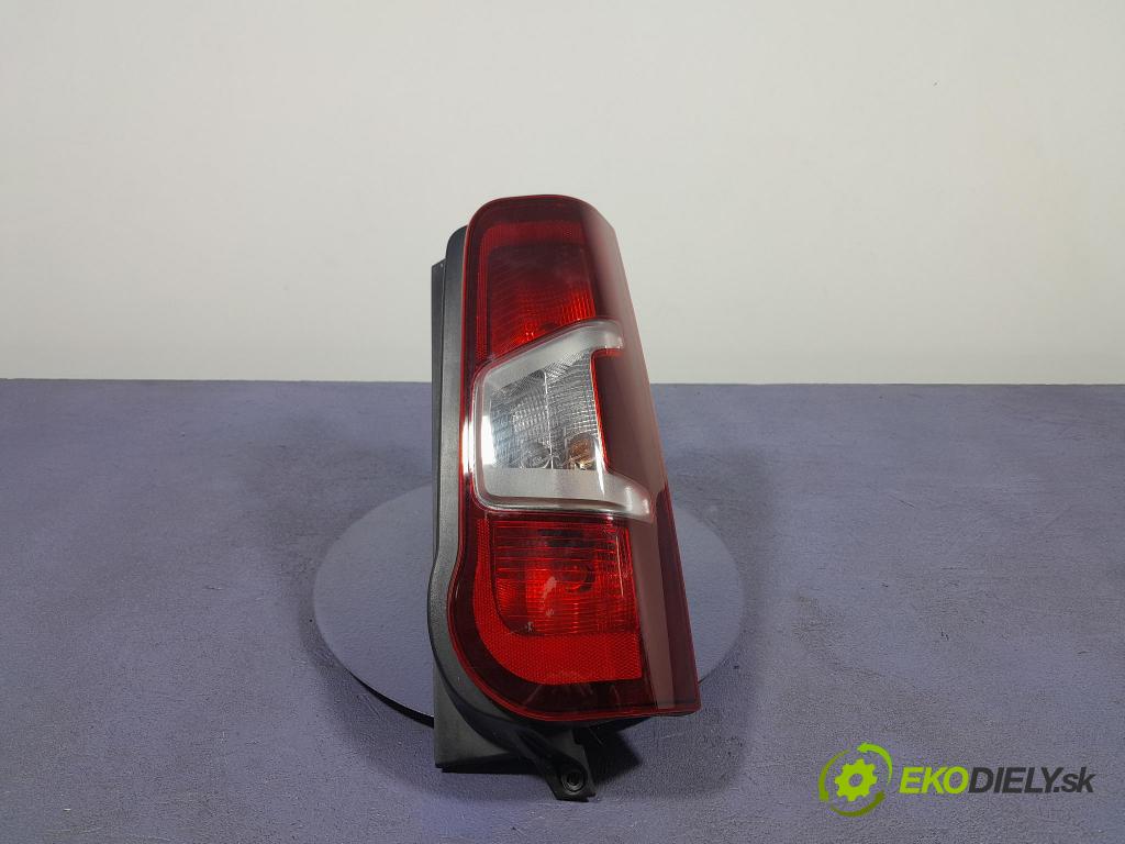 Toyota Proace city 2024 světlo Zad: Práva: Mimo: 9820554880