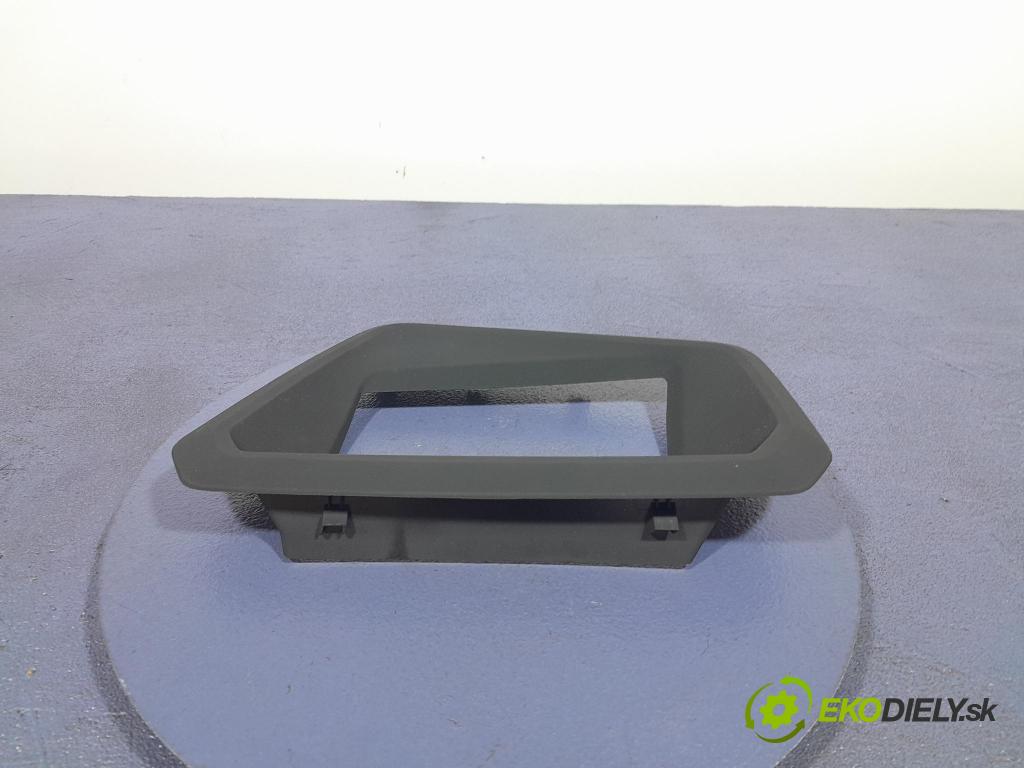 Bmw M4 2025 kryt Plast: Interiéry: 9621898