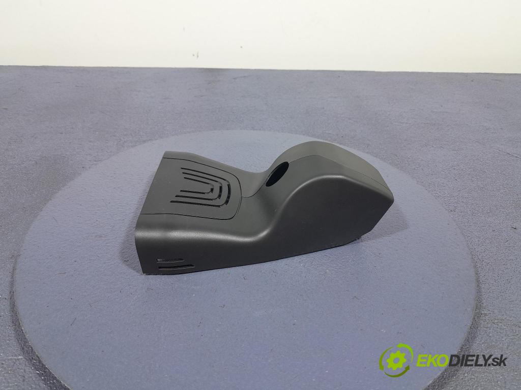 Bmw M4 2025 kryt Plast: Interiéry: 5A6E116
