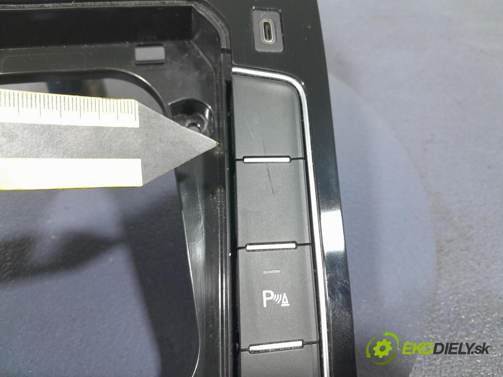 Vw Passat 2021 kryt Plast: Interiéry: 3G1864263