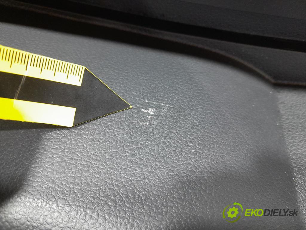 Vw Passat 2021 lišta kufr 3G9858832