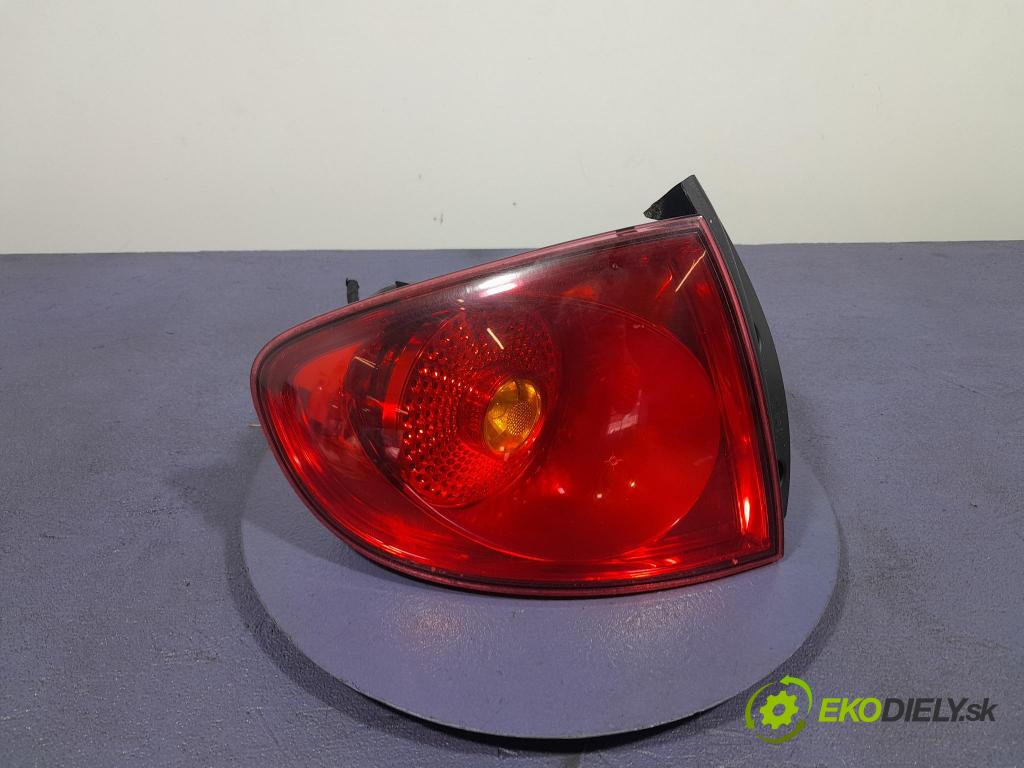 Seat Altea 2005 svetlo / reflektor zad ľavá Vonkajsia: 5P0945095D