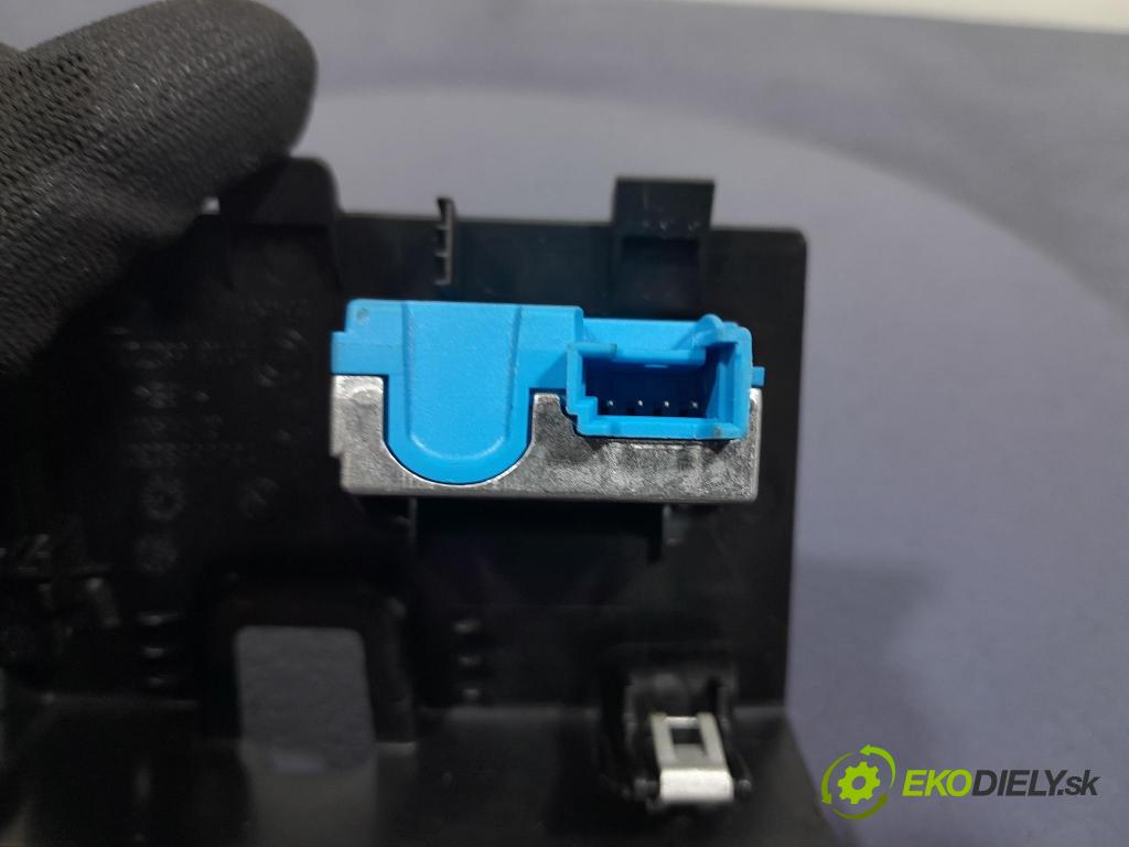Bmw M4 2025 instalace Elektrický: 5B51C70