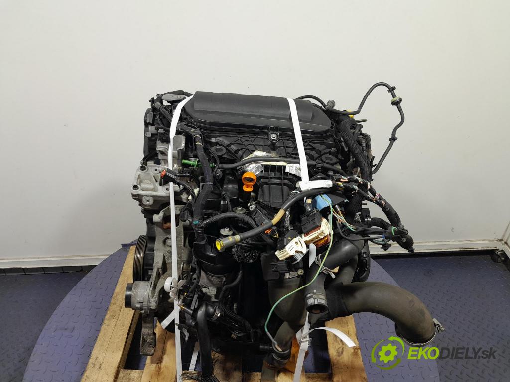 Peugeot 5008 2013 motor Diesel RH02