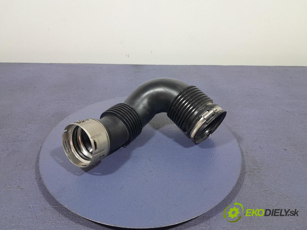 Bmw M4 2025 trubka Vzduch: 8095812