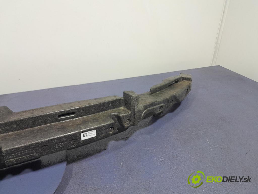 Bmw M4 2025 výztuha narazník před 8072756