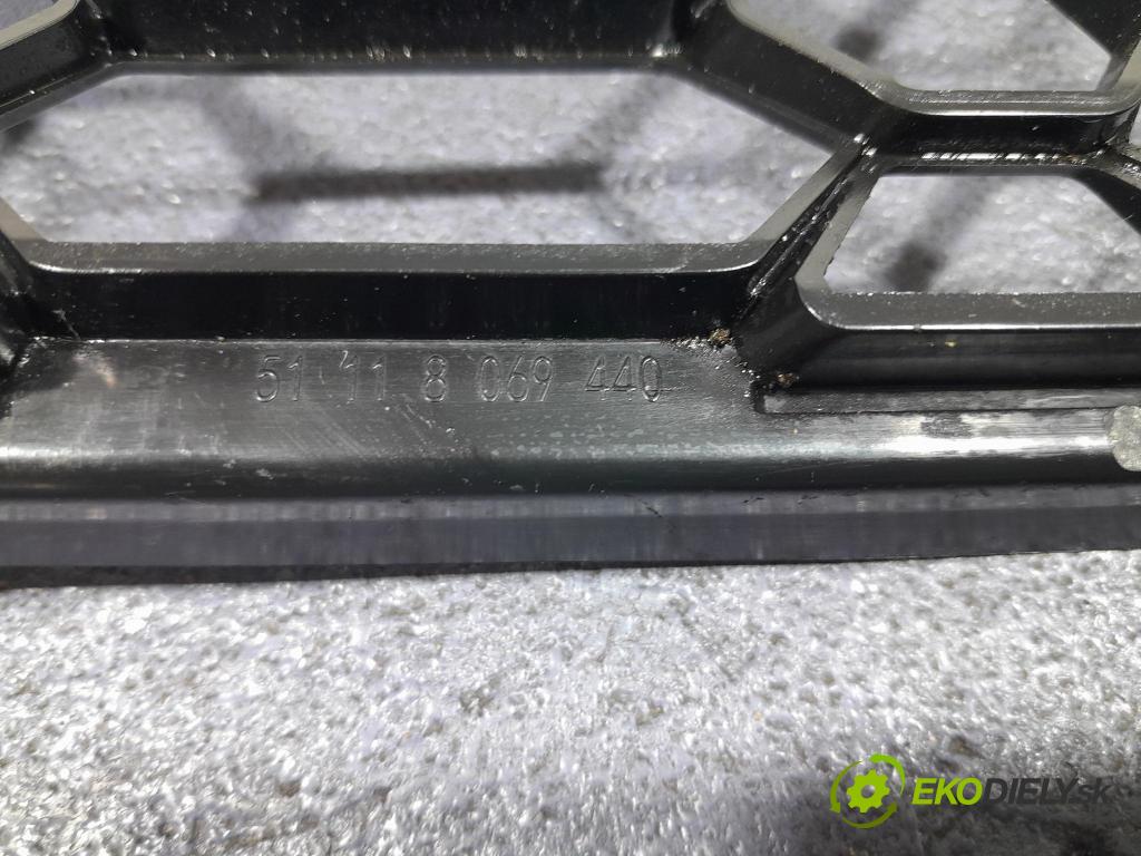 Bmw M4 2025 lišta narazník 8069440