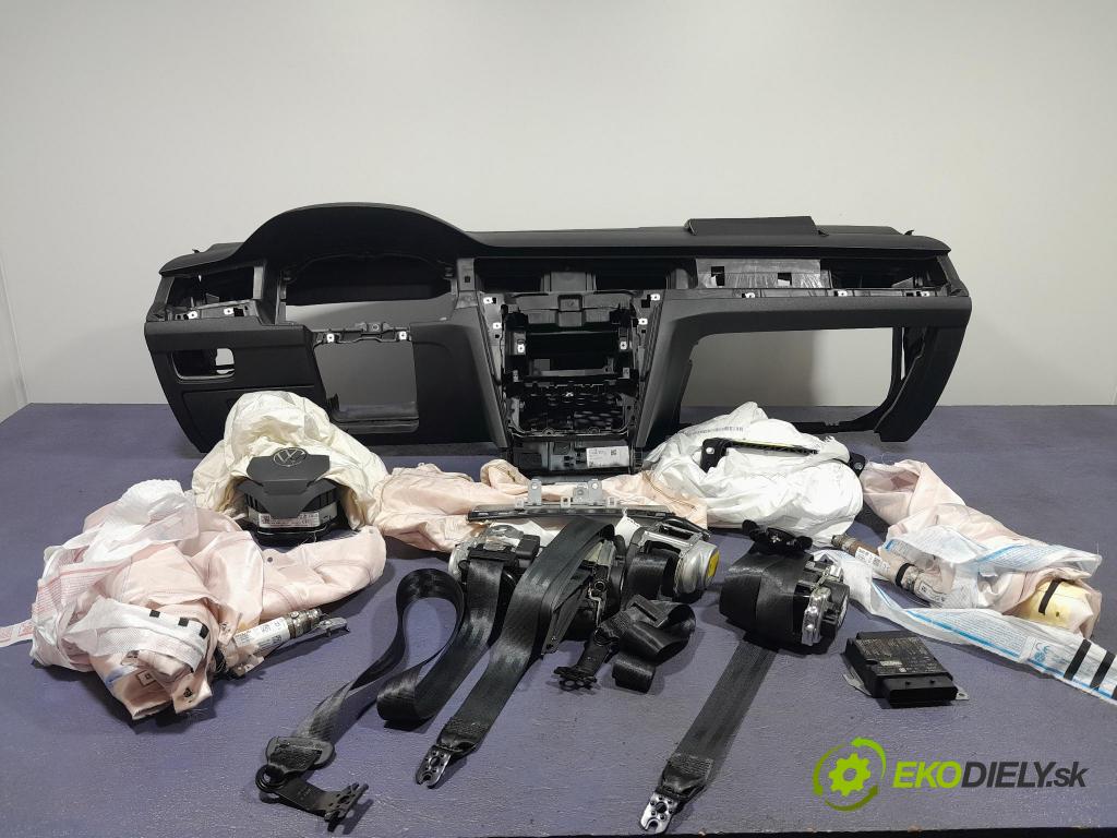 Vw Passat 2021 kokpit,přistrojova deska