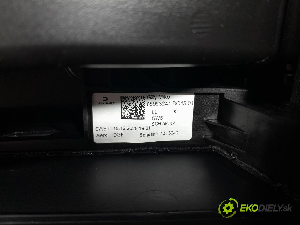 Bmw M4 2025 operadlo 6806777