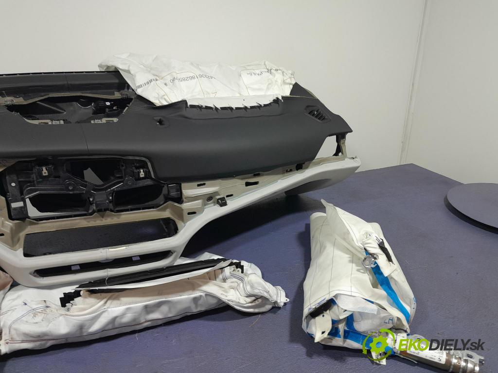 Bmw M4 2025 kokpit,přistrojova deska