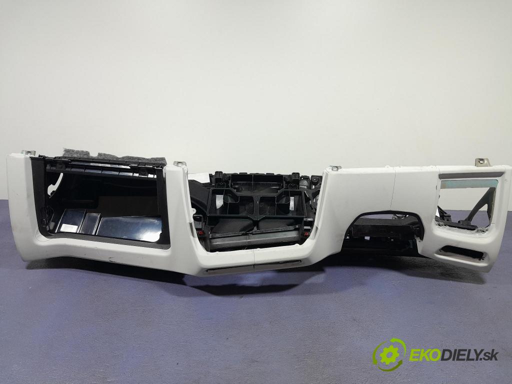 Bmw M4 2025 kokpit,přistrojova deska