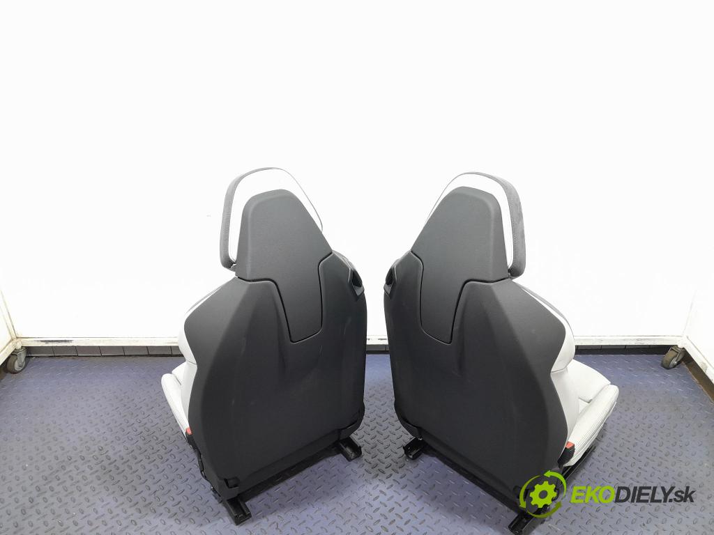 Bmw M4 2025 sedačke: Set.: