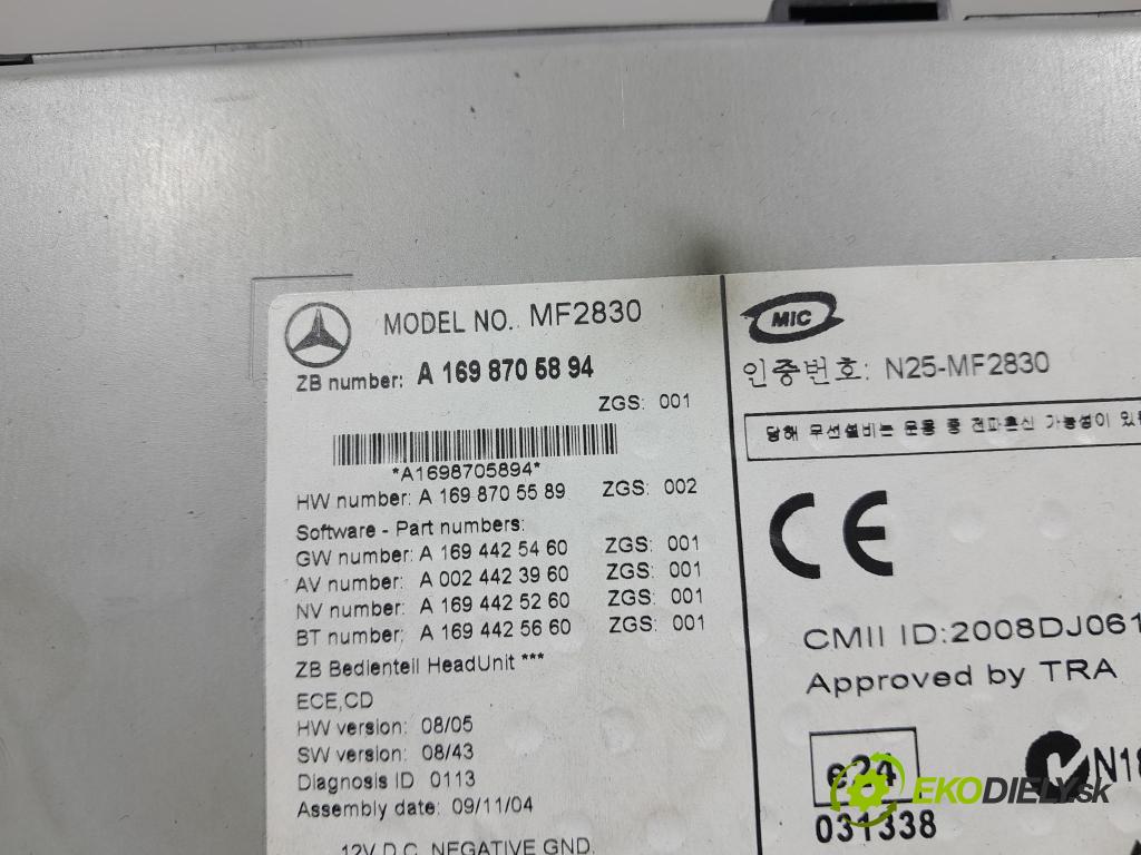 Mercedes B-klasa 2009 Radio I Navigace: A1698705894
