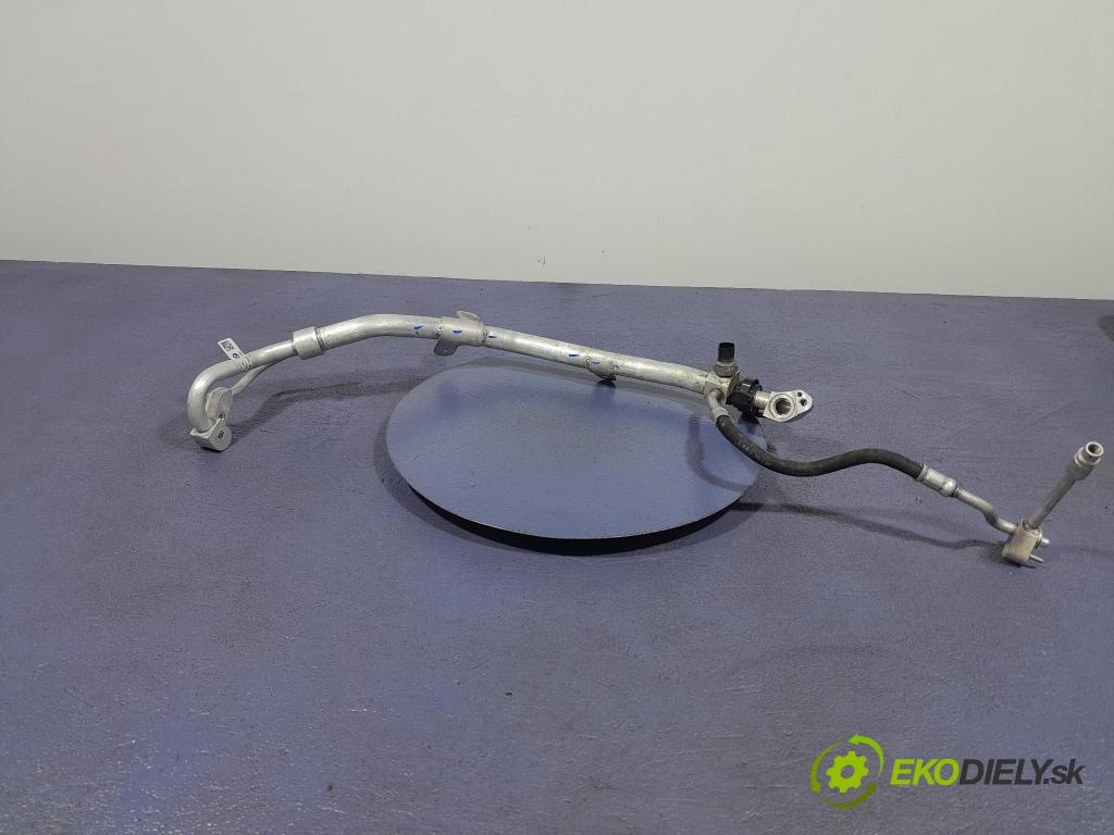 Bmw M4 2025 trubka Klimatizace: 8088920