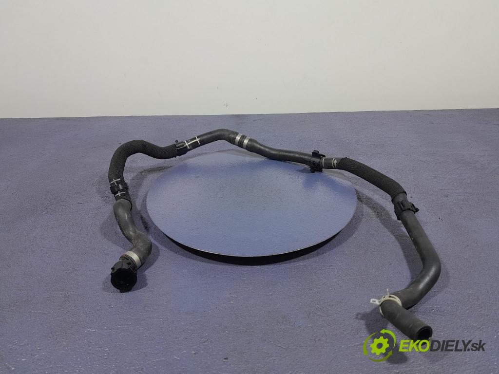 Bmw M4 2025 trubka Chladič: 8088929